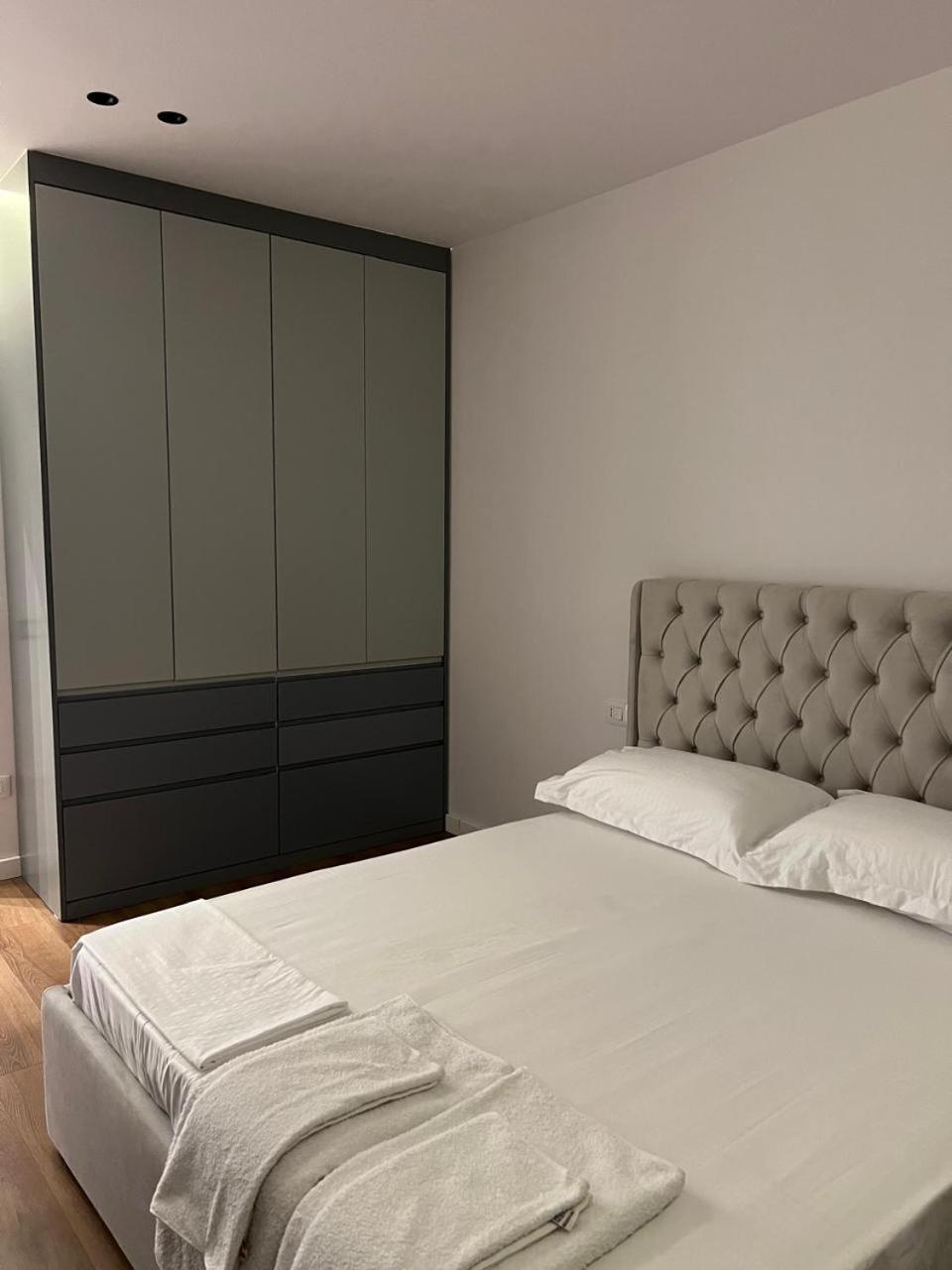 Escape Luxury 2 *