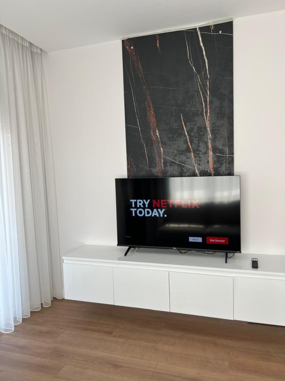 Escape Luxury 2 Apartment Tirana