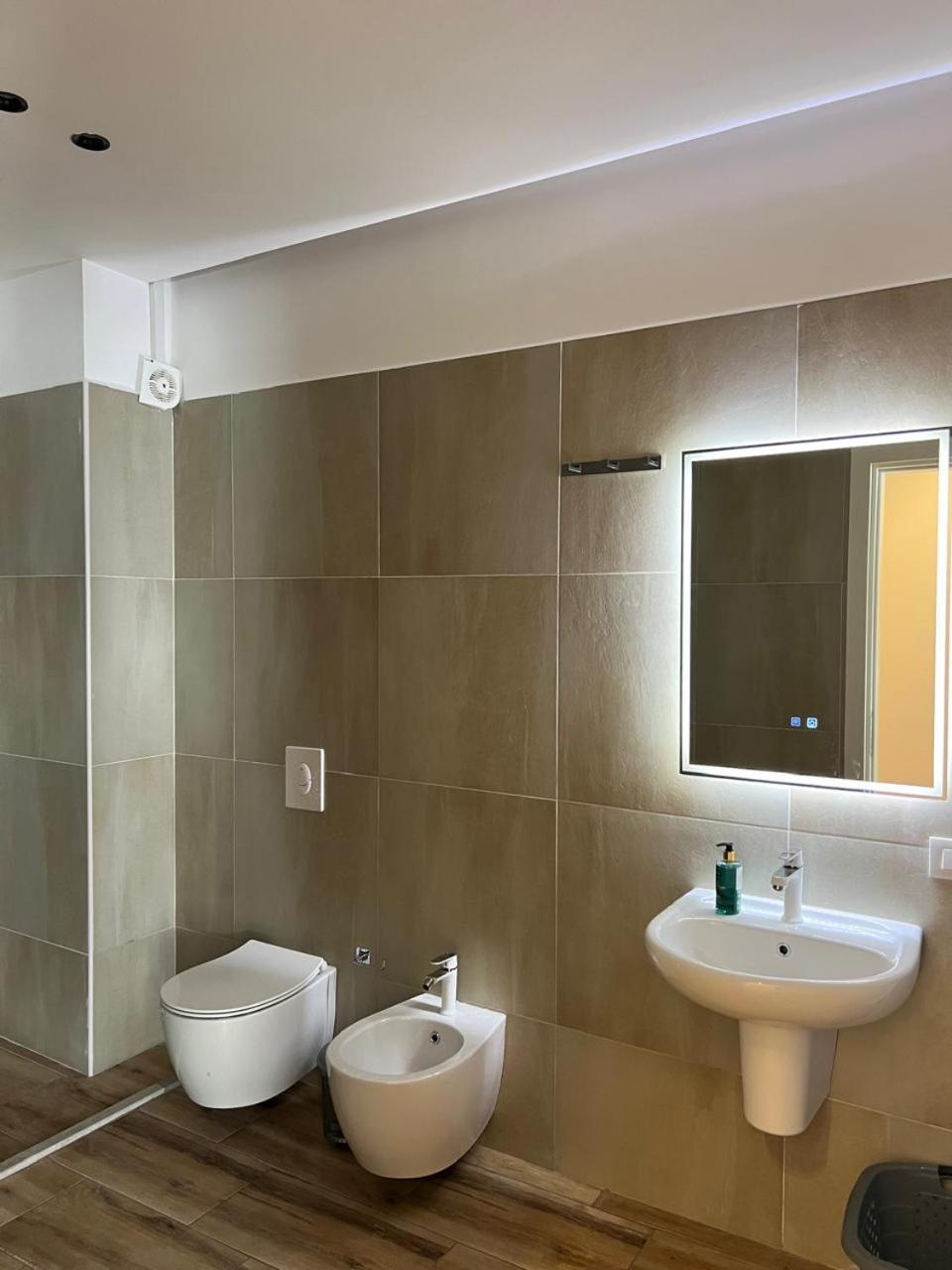 Escape Luxury 2 * Tirana